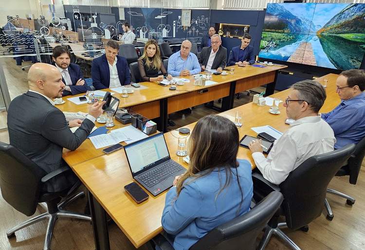 Pindamonhangaba reivindica junto à Sabesp investimentos previstos em saneamento básico 