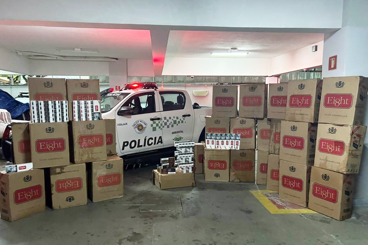 PM prende suspeito e apreende mais de 20 mil maços de cigarros contrabandeados do Paraguai