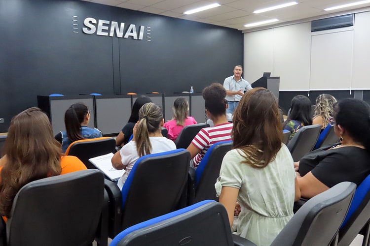 Pindamonhangaba abre últimas vagas para cursos profissionalizantes inclusivos gratuitos