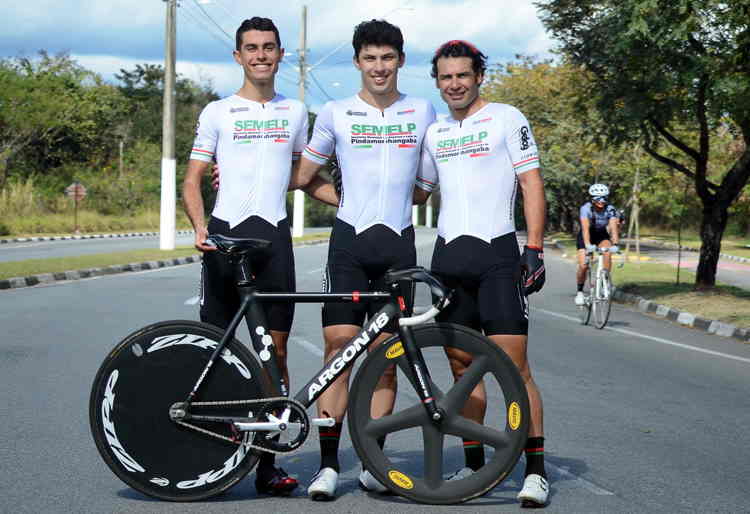 Ciclismo de Pindamonhangaba conquista duas medalhas de ouro na primeira manhã dos jogos 