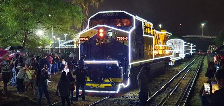Trem Iluminado chega nesta quinta-feira para encantar ainda mais as festas natalinas