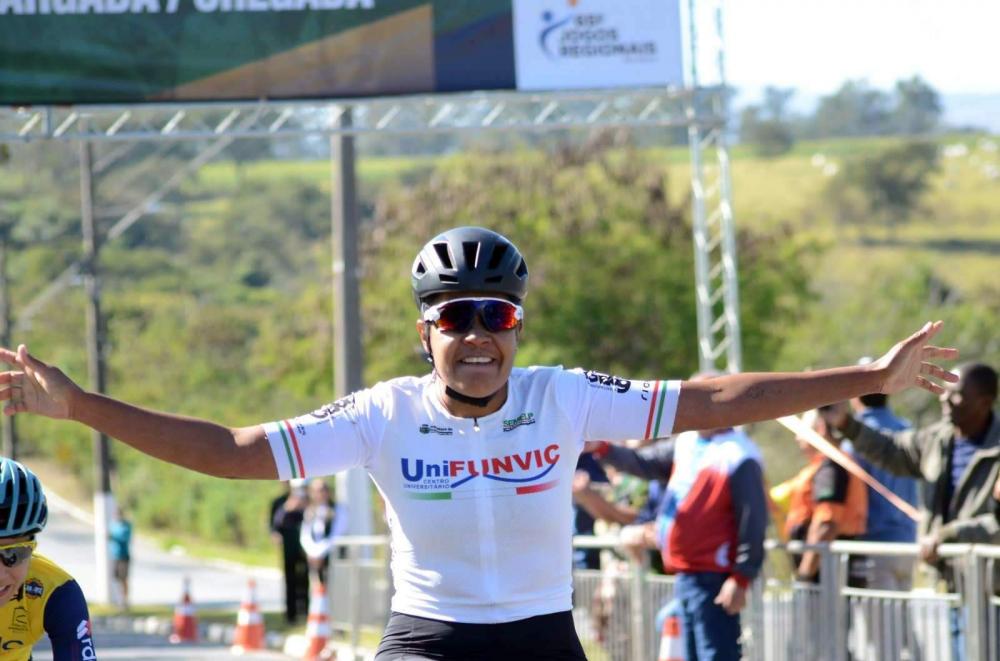 Ciclismo de Pindamonhangaba fecha participação com medalhas de ouro no masculino e feminino